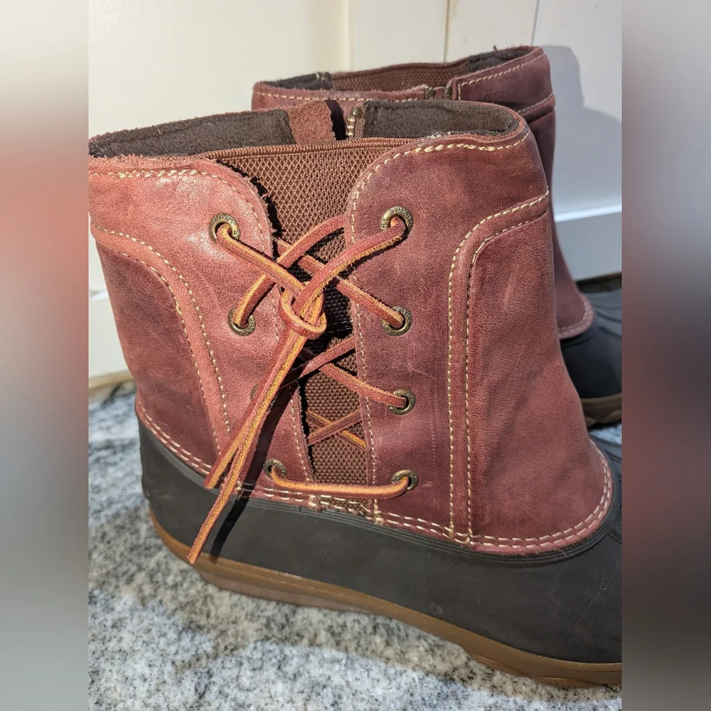 Sperry Brown and Black Duck Boots, Leather And Man Made